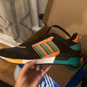 Adidas vintage tubular radial size 10 NEVER BEEN WORN